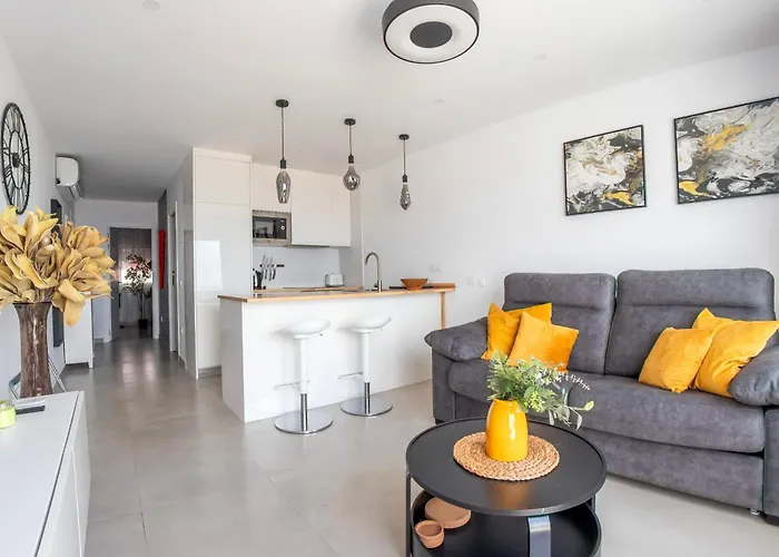 Апартаменти Aloha Garden Ola *