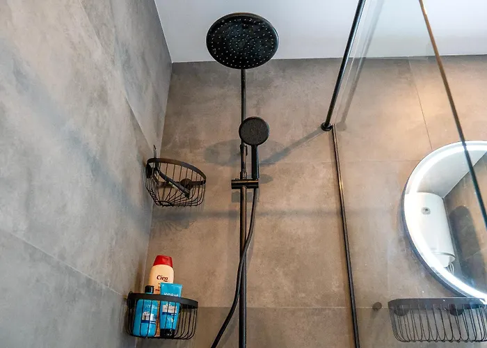 Апартаменти Aloha Garden Ola